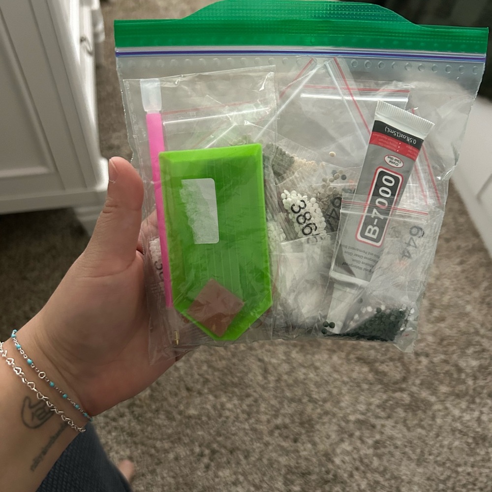 Crafting Kit with tray, wax, pen, diamond drills and B-7000 Glue